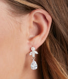 Clutch Your Pearl Leaf Collar Earrings Set