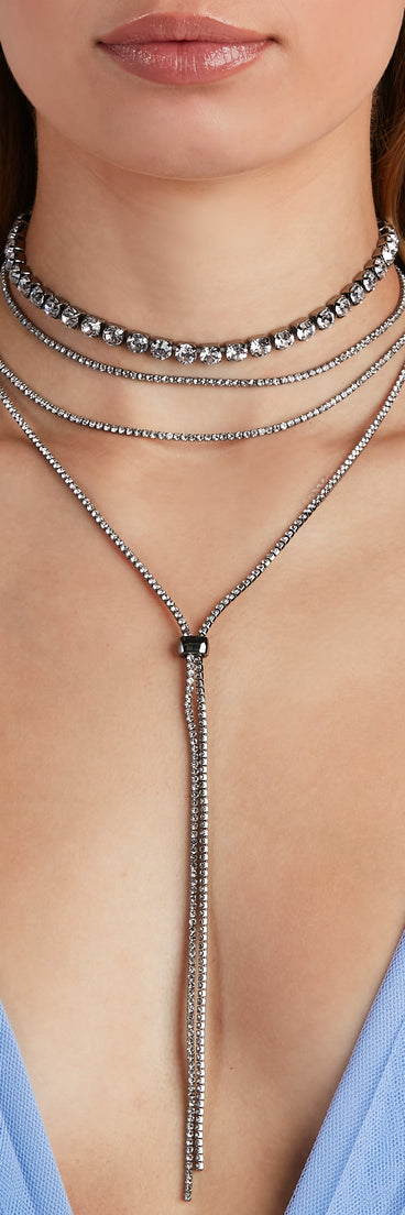 Edgy Glam Rhinestone Necklace Set is the perfect Homecoming look pick with on-trend details to make the 2023 HOCO dance your most memorable event yet!