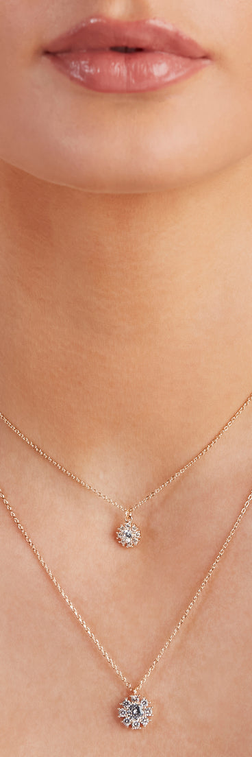 Bohemian Chic Coin Layered Necklace is a trendy pick to create 2023 festival outfits, festival dresses, outfits for concerts or raves, and complete your best party outfits!