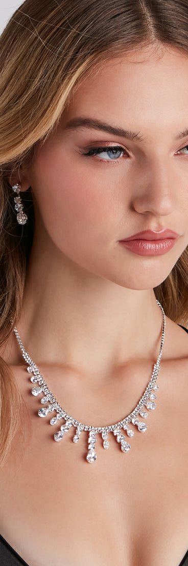 Feeling Royal Choker And Earrings