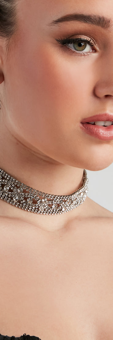 Forever In Love Rhinestone Choker is a trendy pick to create 2023 festival outfits, festival dresses, outfits for concerts or raves, and complete your best party outfits!