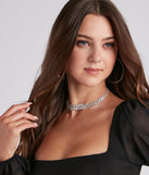 With True Elegance Rhinestone Choker Necklace Set as your homecoming jewelry or accessories, your 2023 Homecoming dress look will be fire!