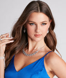 With Feeling Glitzy Rhinestone Necklace And Earrings Set as your homecoming jewelry or accessories, your 2023 Homecoming dress look will be fire!