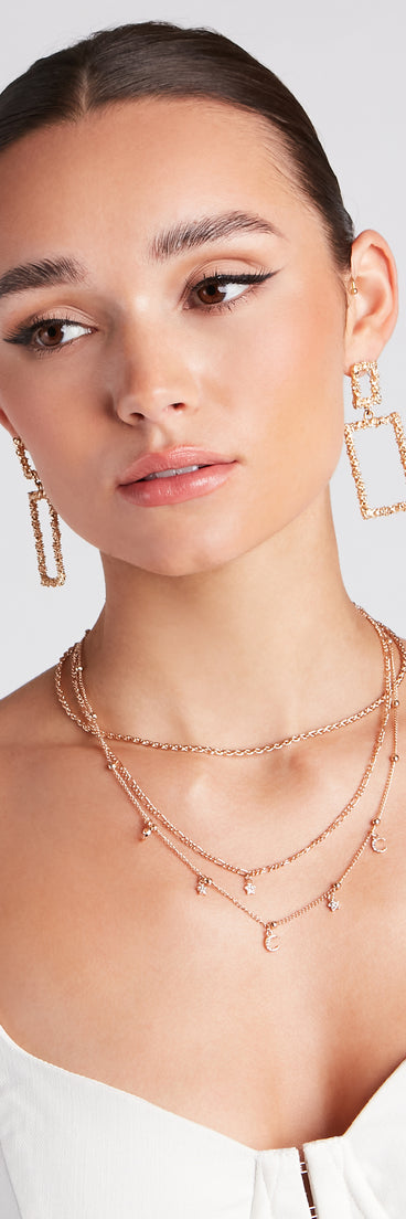 Cool-Girl Chic Celestial Charm Necklace is a fire pick to create 2023 festival outfits, concert dresses, outfits for raves, or to complete your best party outfits or clubwear!