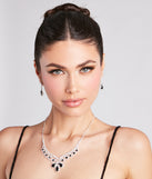 With Dramatic Glamour Gemstone Necklace And Earrings Set as your homecoming jewelry or accessories, your 2023 Homecoming dress look will be fire!