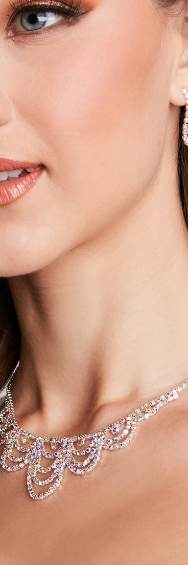 With Gorgeous Glitz Rhinestone Necklace And Earrings Set as your homecoming jewelry or accessories, your 2023 Homecoming dress look will be fire!