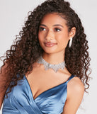 With Glam Intentions Rhinestone Fringe Choker as your homecoming jewelry or accessories, your 2023 Homecoming dress look will be fire!