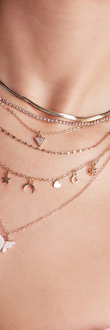 Trendy Glam Babe Charm Necklace Set is a fire pick to create 2023 festival outfits, concert dresses, outfits for raves, or to complete your best party outfits or clubwear!