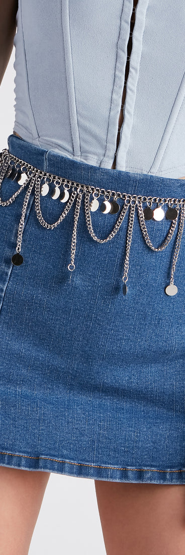 Flirty Festival Vibes Belly Chain is a fire pick to create 2023 festival outfits, concert dresses, outfits for raves, or to complete your best party outfits or clubwear!