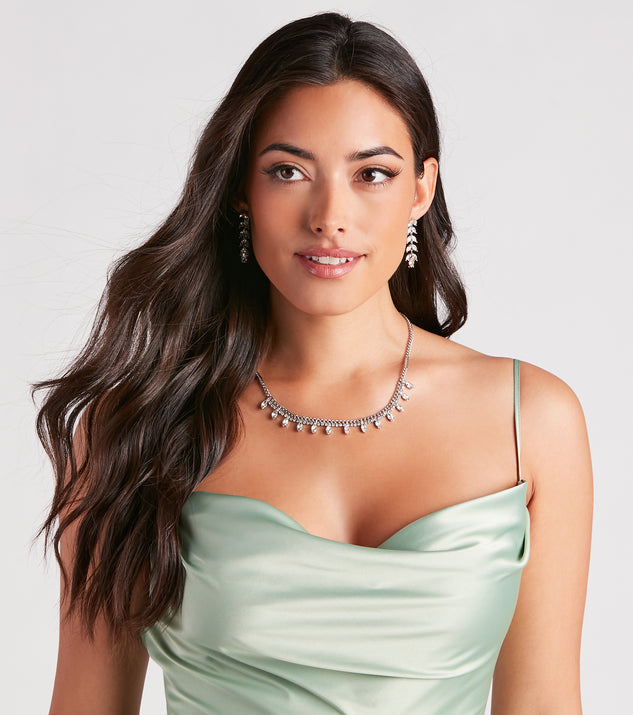 With Let's Get Glam Rhinestone Necklace And Earrings Set as your homecoming jewelry or accessories, your 2023 Homecoming dress look will be fire!