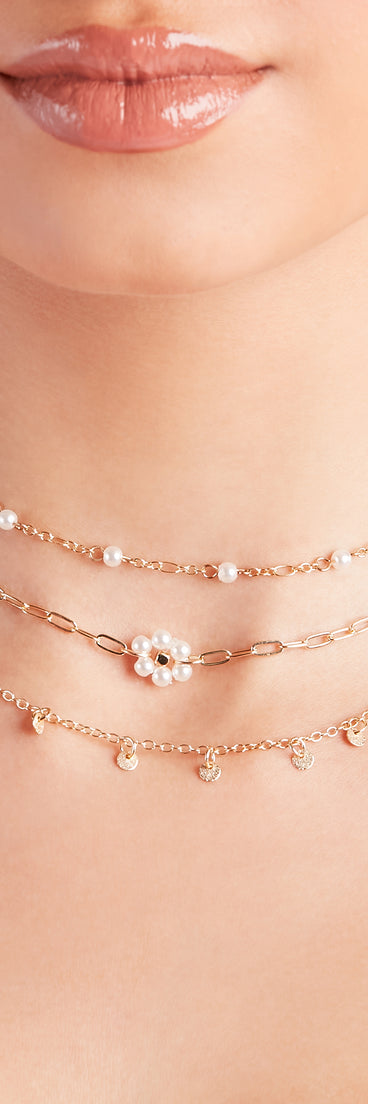 Feelin' Trendy Charm Choker Necklace Set is a fire pick to create 2023 festival outfits, concert dresses, outfits for raves, or to complete your best party outfits or clubwear!