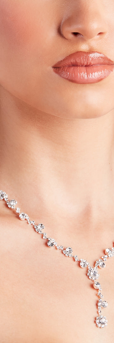 Chic And Radiant Rhinestone Necklace And Earrings Set