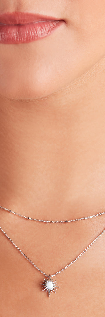 Dainty Chic Shine Layered Star Charm Necklace is a fire pick to create 2023 festival outfits, concert dresses, outfits for raves, or to complete your best party outfits or clubwear!