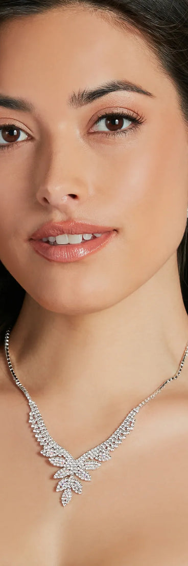 Homecoming jewelry and accessories like the Elegant Sparkle Rhinestone Necklace And Earrings Set provide the finishing touch to help you dazzle at HOCO 2025!