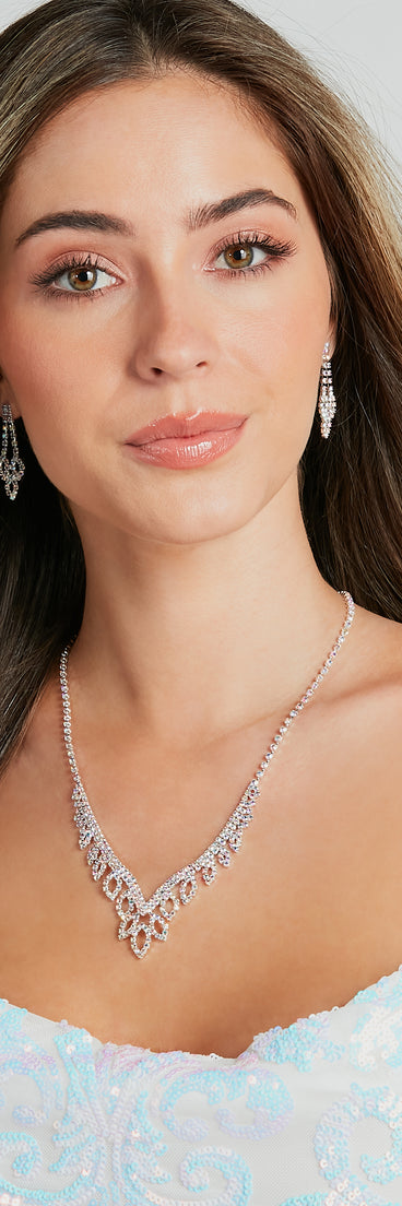 Homecoming jewelry and accessories like the Iridescent Shine Rhinestone Necklace And Earrings Set provide the finishing touch to help you dazzle at HOCO 2024!