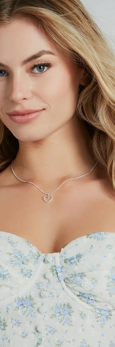 Feeling Pretty Dainty Heart Charm Necklace