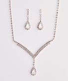 With Teardrop Rhinestone Set as your homecoming jewelry or accessories, your 2023 Homecoming dress look will be fire!