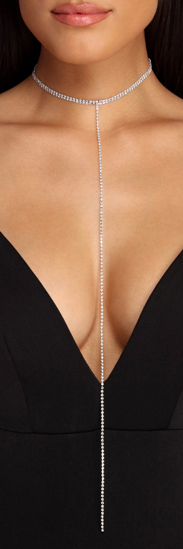 Reign In Rhinestone Lariat Choker is the perfect Homecoming look pick with on-trend details to make the 2023 HOCO dance your most memorable event yet!