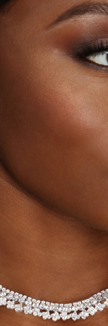 All Glammed Up Necklace And Earrings Set creates the perfect New Year’s Eve Outfit or new years dress with stylish details in the latest trends to ring in 2023!