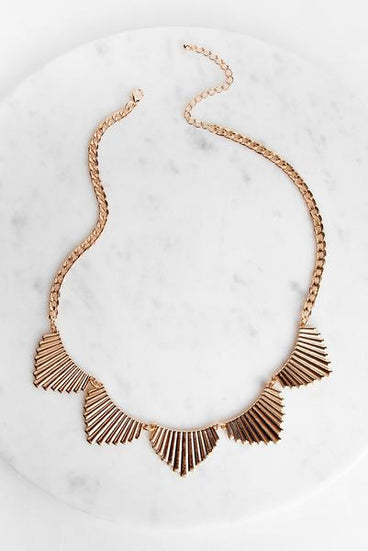 Bringing The Luxe Necklace is a trendy pick to create 2023 festival outfits, festival dresses, outfits for concerts or raves, and complete your best party outfits!