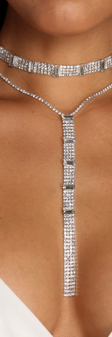 Dripping In Elegance Necklace Set is the perfect Homecoming look pick with on-trend details to make the 2023 HOCO dance your most memorable event yet!