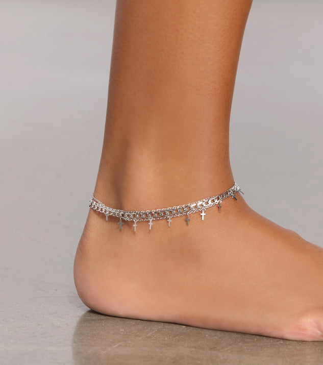 Three Pack Cross Chain Anklet is a trendy pick to create 2023 festival outfits, festival dresses, outfits for concerts or raves, and complete your best party outfits!