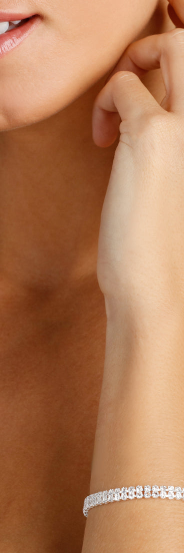 Dainty And Elegant Rhinestone Tennis Bracelet