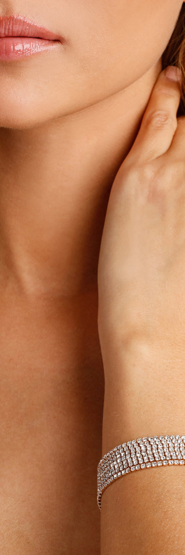 Elegant Glam Seven Row Rhinestone Clasp Bracelet is the perfect Homecoming look pick with on-trend details to make the 2023 HOCO dance your most memorable event yet!