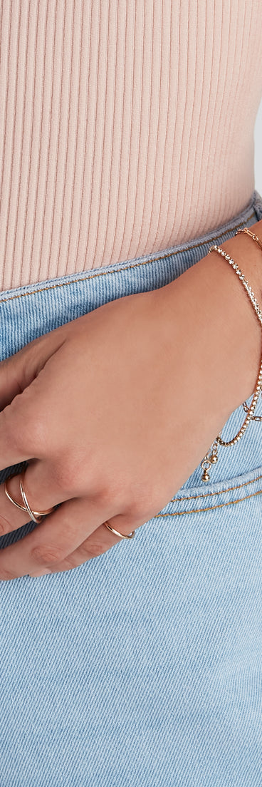 Quite A Beauty Rhine Bracelet Set is a trendy pick to create 2023 festival outfits, festival dresses, outfits for concerts or raves, and complete your best party outfits!