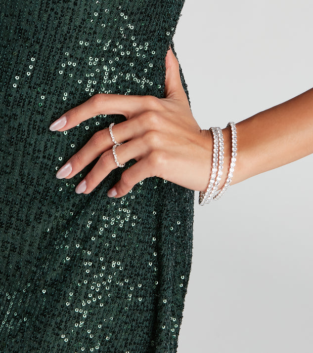 Dose Of Rhinestone Tennis Bracelet is the perfect Homecoming look pick with on-trend details to make the 2023 HOCO dance your most memorable event yet!