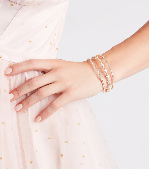 With Lovely Glam Rhinestone Bracelet as your homecoming jewelry or accessories, your 2023 Homecoming dress look will be fire!