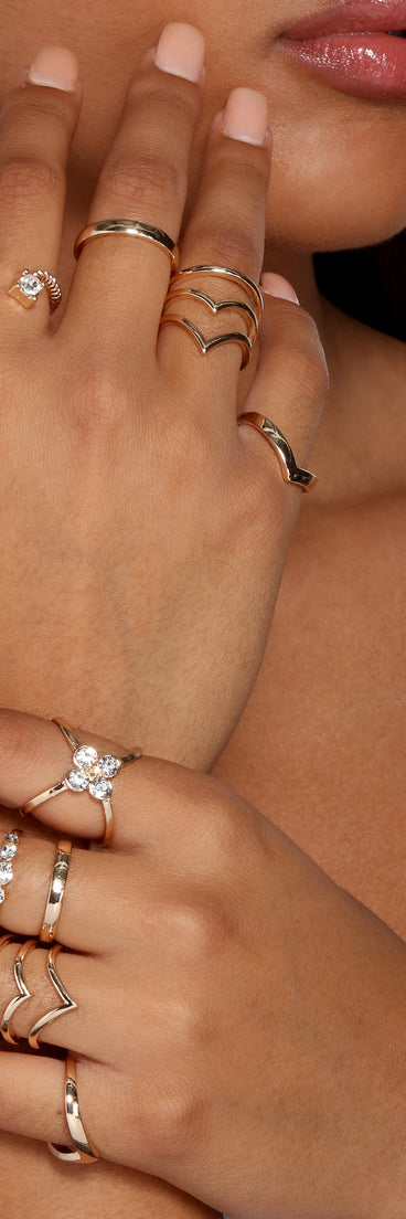 The Bling Ring Set is a trendy pick to create 2023 festival outfits, festival dresses, outfits for concerts or raves, and complete your best party outfits!