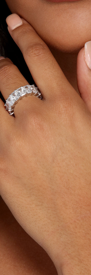 Never Too Much Ring is the perfect Homecoming look pick with on-trend details to make the 2023 HOCO dance your most memorable event yet!