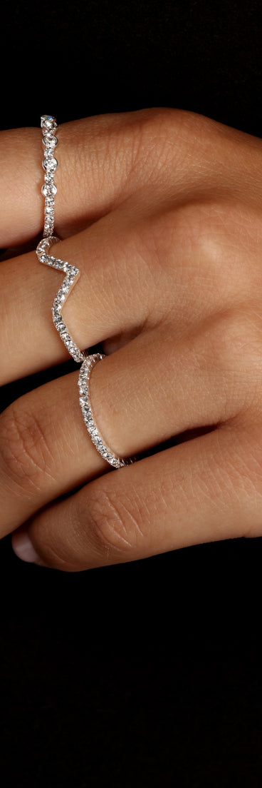 Rhinestone Ring 3 Pack is the perfect Homecoming look pick with on-trend details to make the 2023 HOCO dance your most memorable event yet!