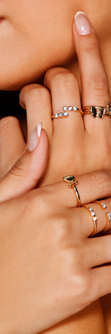 Flutter On Butterfly Rhinestone Ring Set is a trendy pick to create 2023 festival outfits, festival dresses, outfits for concerts or raves, and complete your best party outfits!