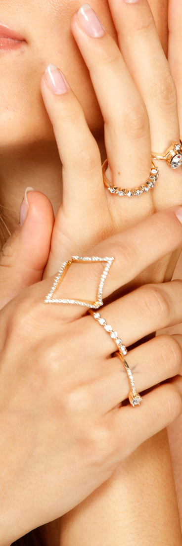 Radiant And Chic Rhinestone Ring Set is the perfect Homecoming look pick with on-trend details to make the 2023 HOCO dance your most memorable event yet!