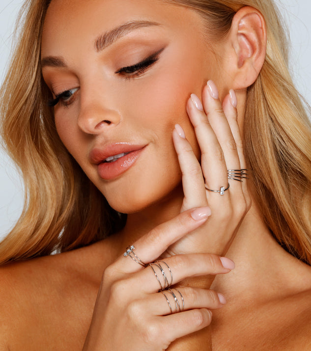 Simply Sleek Wrap Ring Set is the perfect Homecoming look pick with on-trend details to make the 2023 HOCO dance your most memorable event yet!
