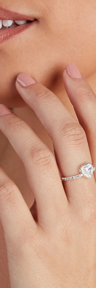 With Love Cubic Zirconia Heart Ring is a trendy pick to create 2023 festival outfits, festival dresses, outfits for concerts or raves, and complete your best party outfits!