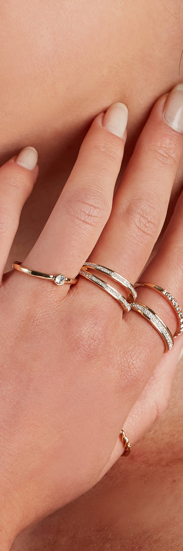 Low-Key Glamour Ring Set is a trendy pick to create 2023 festival outfits, festival dresses, outfits for concerts or raves, and complete your best party outfits!