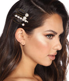 Chic In Pearls Bobby Pin Set is the perfect Homecoming look pick with on-trend details to make the 2023 HOCO dance your most memorable event yet!