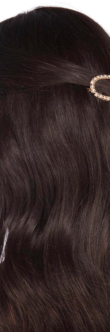 Oval Rhinestone Barrette is the perfect Homecoming look pick with on-trend details to make the 2023 HOCO dance your most memorable event yet!