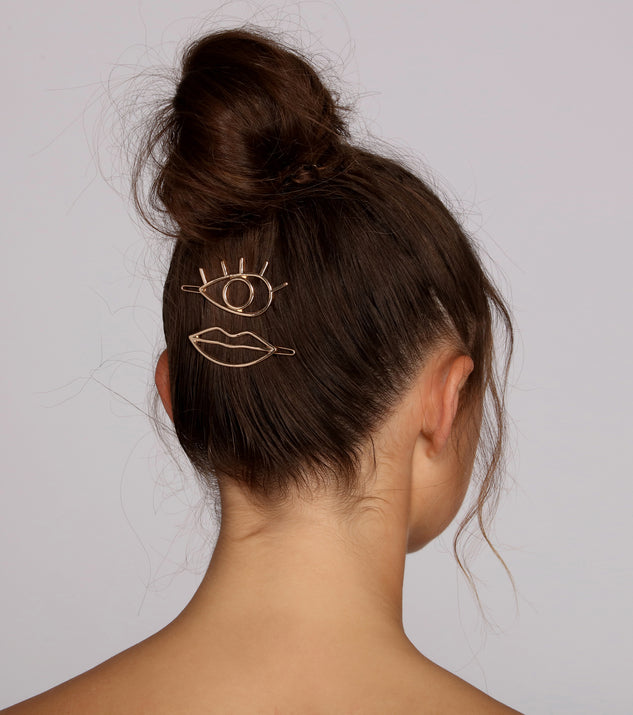Eye And Lips Hair Clip Set is the perfect Homecoming look pick with on-trend details to make the 2023 HOCO dance your most memorable event yet!