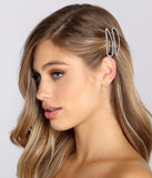 Outshine The Rest Rhinestone Clips is the perfect Homecoming look pick with on-trend details to make the 2023 HOCO dance your most memorable event yet!