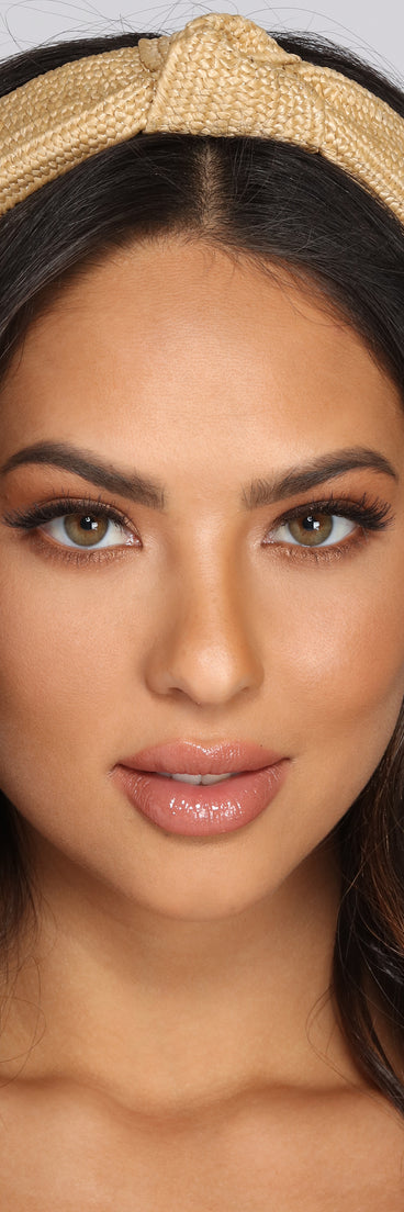 Summer Straw Knot Headband is a trendy pick to create 2023 festival outfits, festival dresses, outfits for concerts or raves, and complete your best party outfits!