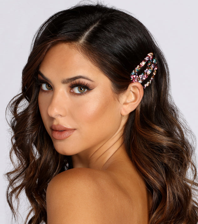 Gemstone Cluster Snap Clips 2 Pack is a trendy pick to create 2023 festival outfits, festival dresses, outfits for concerts or raves, and complete your best party outfits!