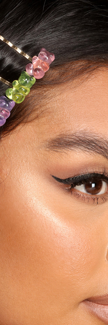 Gummy Bear Bobby Pin 6 Pack is a trendy pick to create 2023 festival outfits, festival dresses, outfits for concerts or raves, and complete your best party outfits!