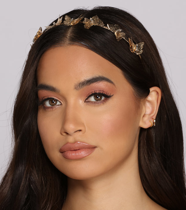 3-D Butterfly Headband is a trendy pick to create 2023 festival outfits, festival dresses, outfits for concerts or raves, and complete your best party outfits!
