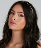 Dainty Rhinestone Scallop Headband is the perfect Homecoming look pick with on-trend details to make the 2023 HOCO dance your most memorable event yet!