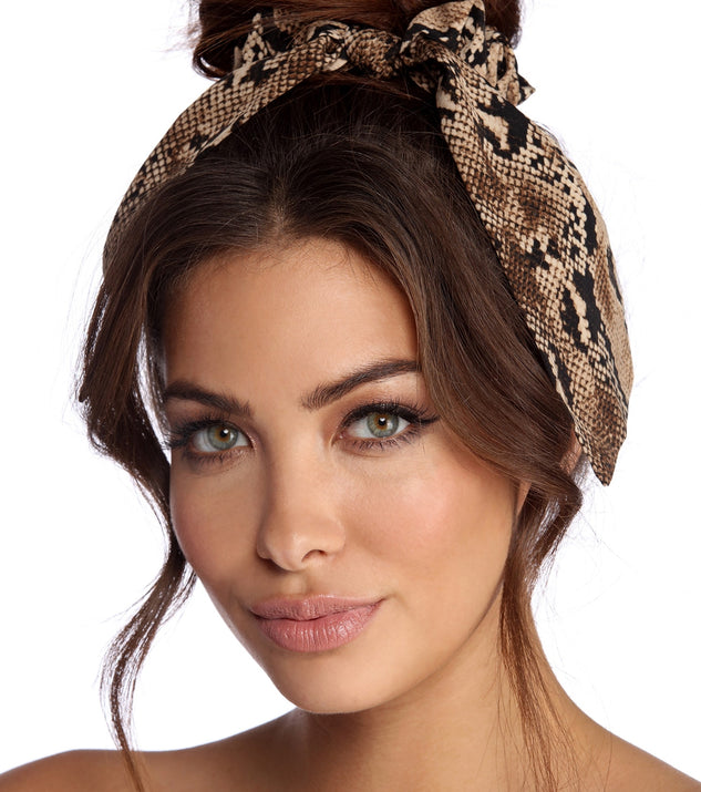 True Colors Snake Print Scrunchie is a trendy pick to create 2023 festival outfits, festival dresses, outfits for concerts or raves, and complete your best party outfits!