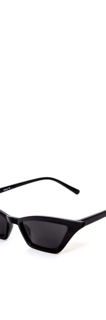 Edgy Narrow Cat Eye Sunglasses is a fire pick to create 2023 festival outfits, concert dresses, outfits for raves, or to complete your best party outfits or clubwear!